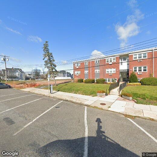 Primary Photo - 215 2nd Ave