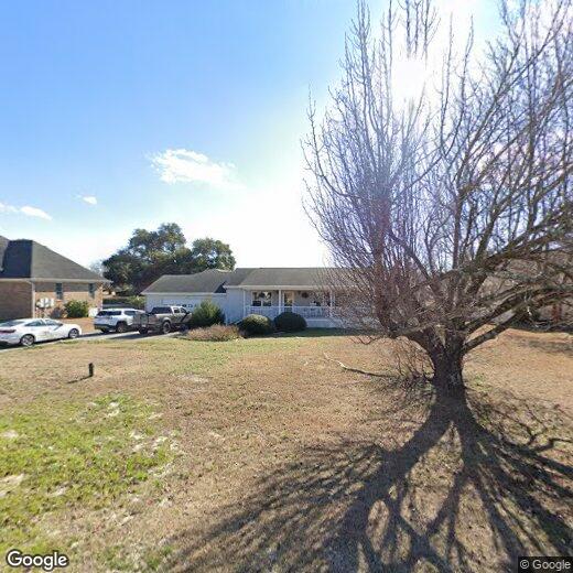 Primary Photo - 18 Bay Dr