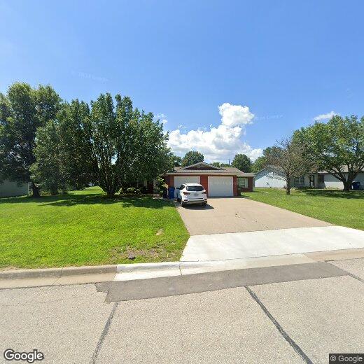 2417 Morningside Dr, Lawrence, KS 66047 Room for Rent in Lawrence, KS