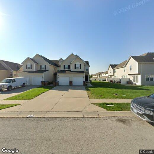 Primary Photo - 2033 Hickoryleaf Ln
