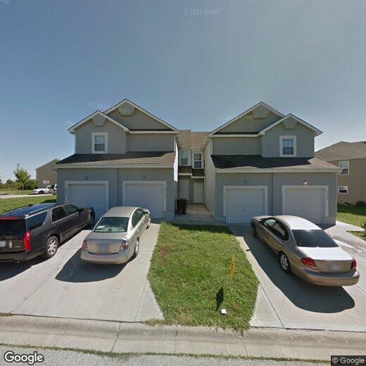 Primary Photo - TownHouse In Piper School District