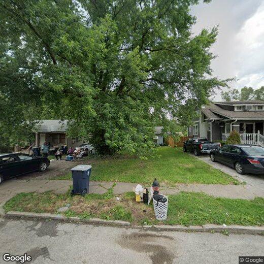 Primary Photo - 3320 Spruce Ave
