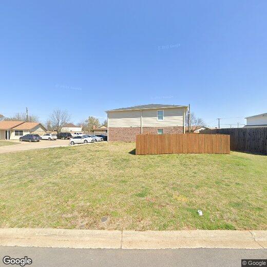 Primary Photo - 1406 Courtney Pl