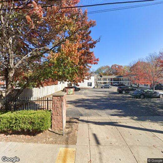 Primary Photo - 1320 Oakland Ave