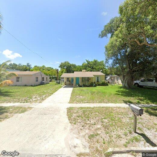 Primary Photo - 1013 Mayflower Rd