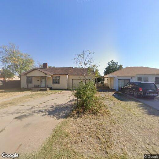 Primary Photo - 1040 E Liveoak St