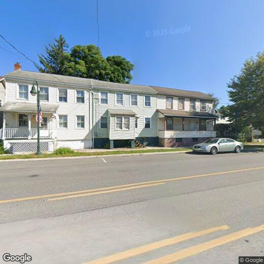 247 Broad St, Hollidaysburg, PA 16648 Townhome Rentals in