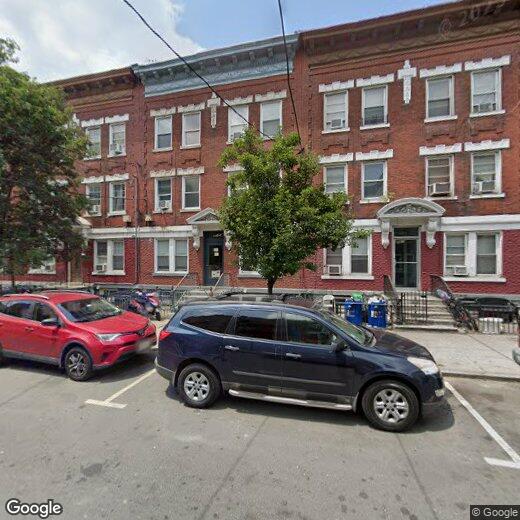 Foto principal - 5611 Hudson Ave