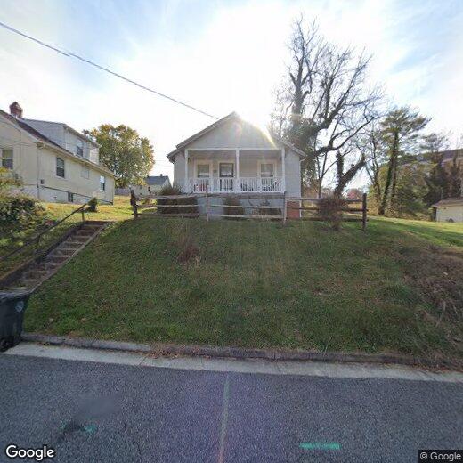 Primary Photo - 207 Amelia St