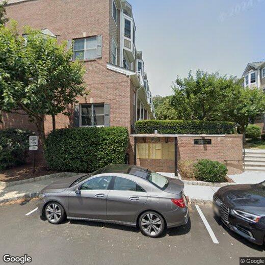 Primary Photo - 375 Kingston Ct