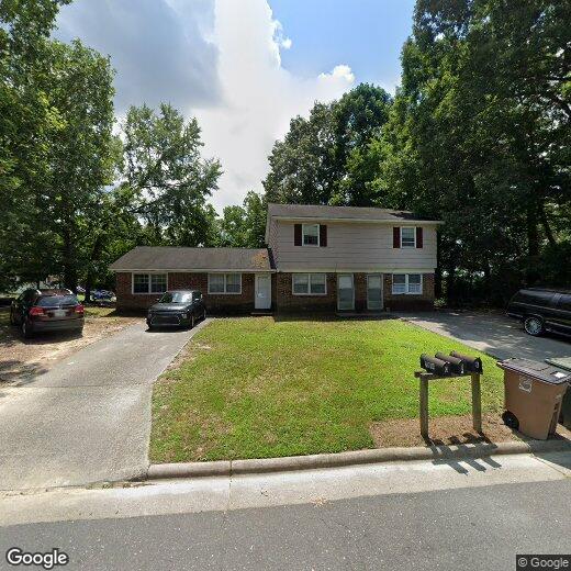 Foto principal - 2904 Ingleside Ave