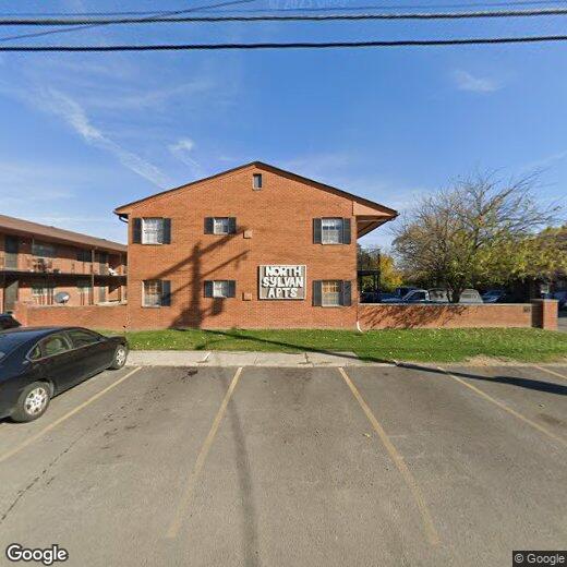 Primary Photo - 78 N Sylvan Ave