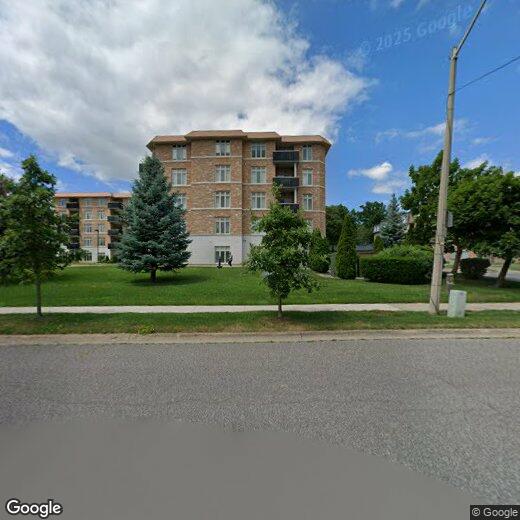 81118111 Forest Glen Dr, Niagara Falls, ON L2H 2Y7 Apartment for