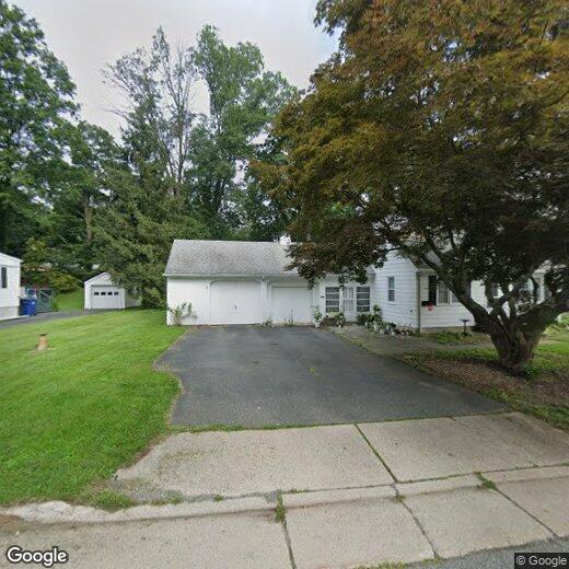 Primary Photo - 16 Ridgewood Ave