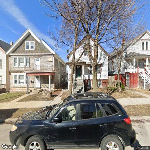 2619 S 6th St Unit Lower, Milwaukee, WI 53215 Room for Rent in