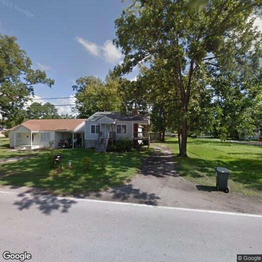 Primary Photo - 2402 Oaks Rd