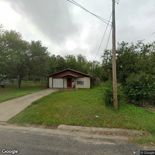 1011 W Sylvia St, Beeville, TX 78102 House Rental in Beeville, TX