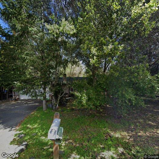 Primary Photo - Charming 3-Bed / 2-Bath Retreat on Over an...