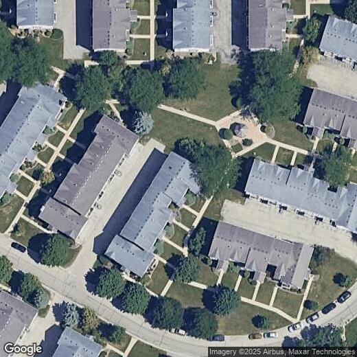 Primary Photo - 211 Holiday Ln