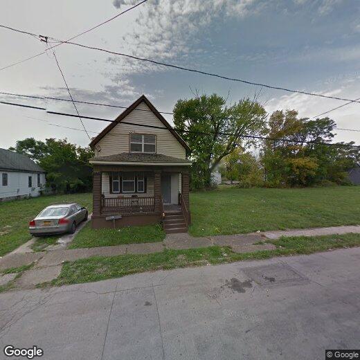 Primary Photo - 108 Goodyear Ave