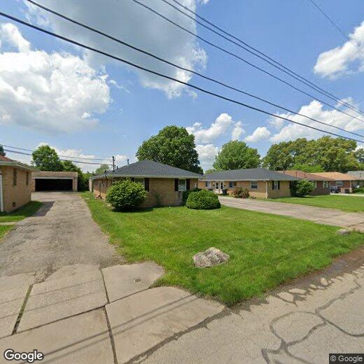 186 Kenwood Ave, Akron, OH 44313 Room for Rent in Akron, OH
