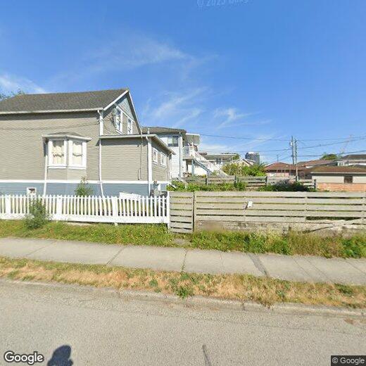 Photo principale - 3304 Wellington Ave