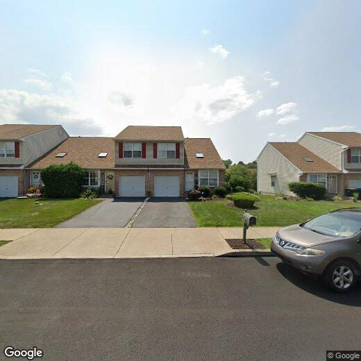 2706 Tamlynn Ln, Easton, PA 18045 Townhome Rentals in Easton PA