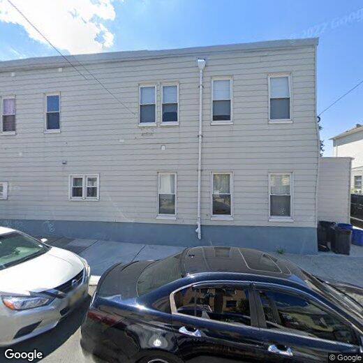 Foto principal - 1037 Summit Ave