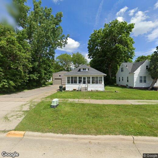 1013 W 20th St, Cedar Falls, IA 50613 House Rental in Cedar Falls, IA