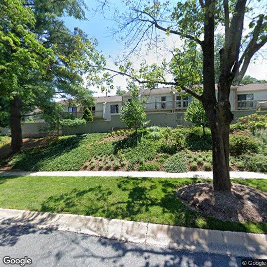 Foto principal - 5250 Pooks Hill Rd