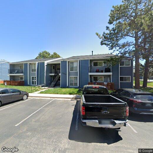 Foto principal - 7250 S Gaylord St