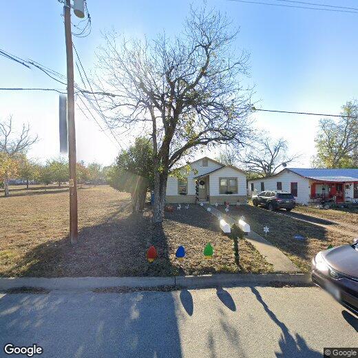 723 Quinlan St, Kerrville, TX 78028 House Rental in Kerrville, TX