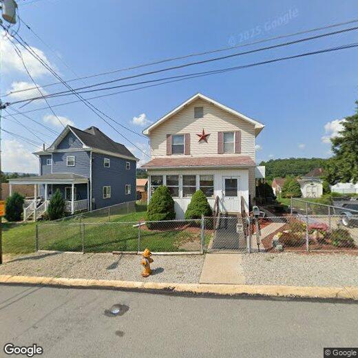 Primary Photo - 215 Cherry Ave