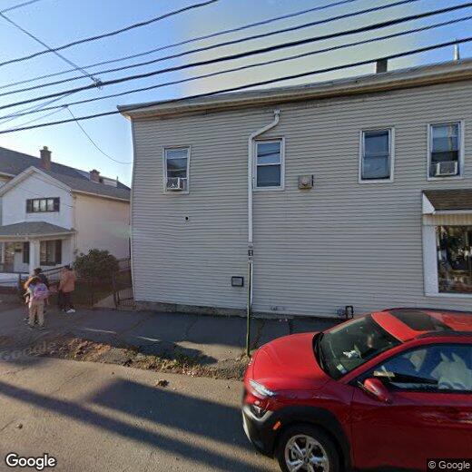 Primary Photo - 448 Hickory St