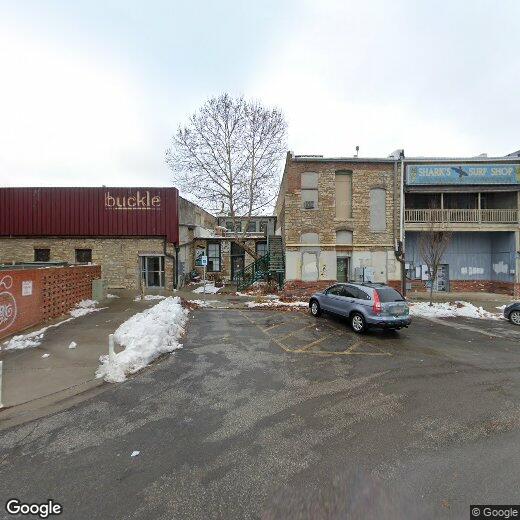 Primary Photo - 809 Massachusetts St
