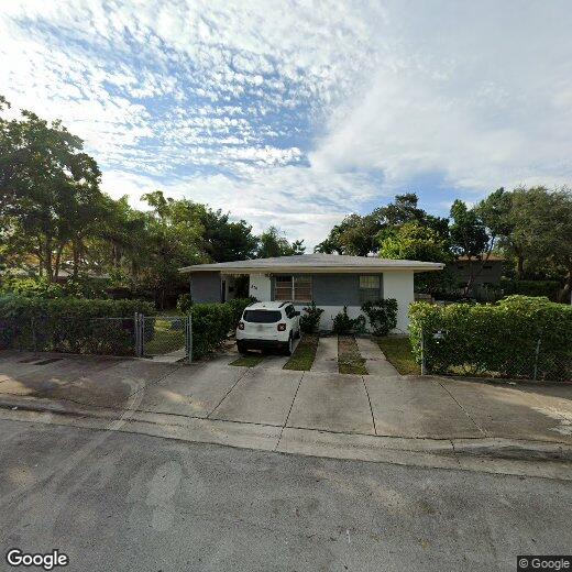 Foto principal - 576 NE 62nd St