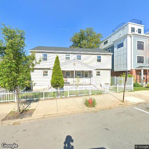 Primary Photo - 106 Main St