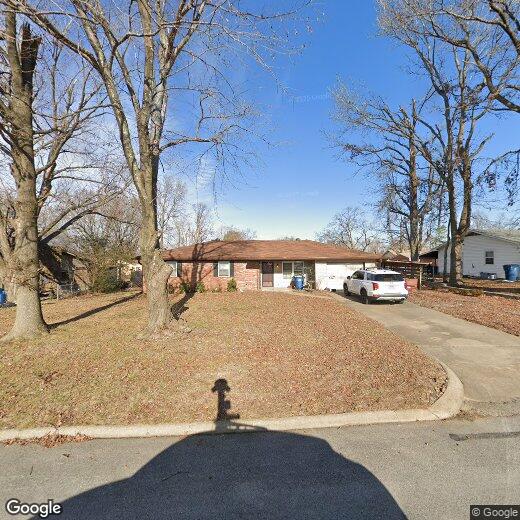 Primary Photo - 1311 Royal Dr