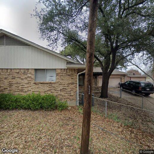 Foto principal - 5928 Fox Hill Ln