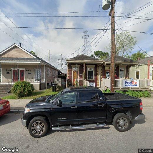 Primary Photo - 8710 Oak St