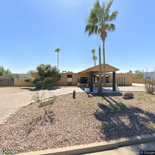 Foto principal - 8425 E Cactus Rd