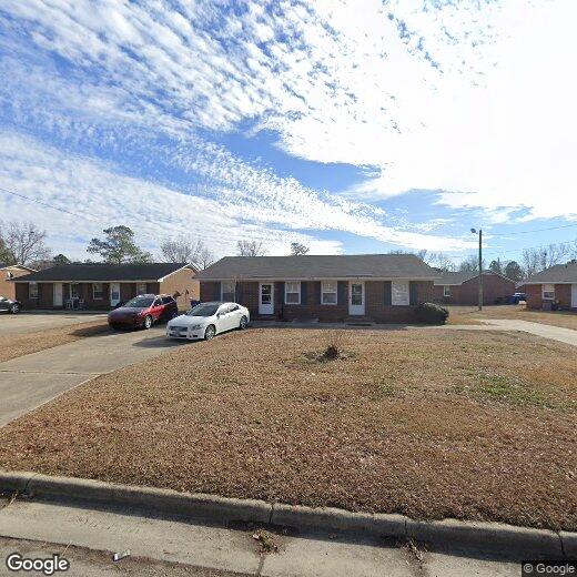 Foto principal - 1702 Snowden Dr SE