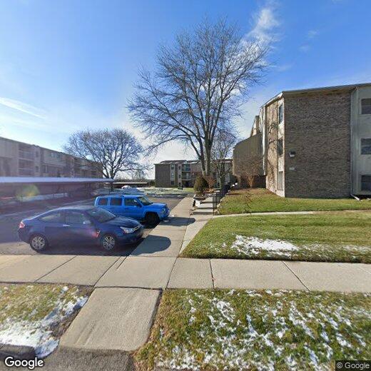 Foto principal - 30535 W 14 Mile Rd