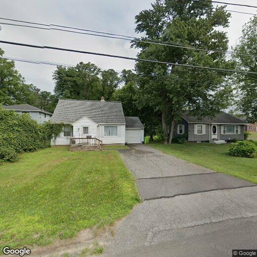 Primary Photo - 437 Church St