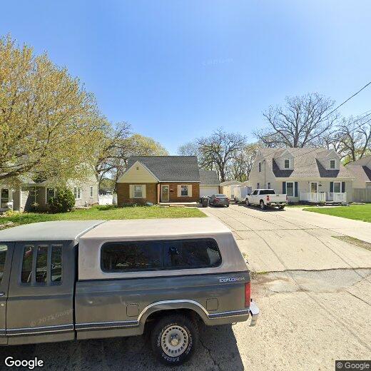 2321 33rd St, Des Moines, IA 50310 House Rental in Des Moines, IA