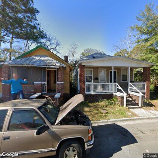 Primary Photo - 1615 Le Grand St