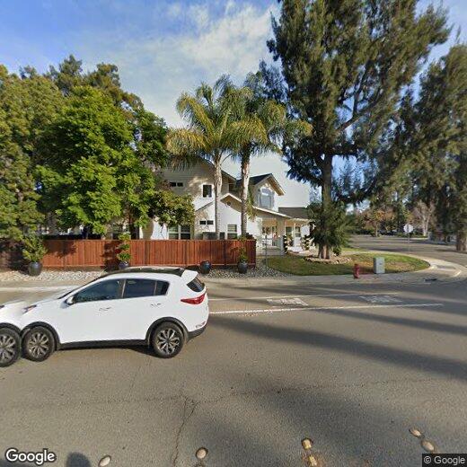 Primary Photo - 1002 Peppertree Pl