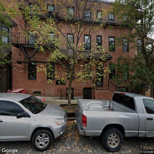 Primary Photo - 32 N Chester St
