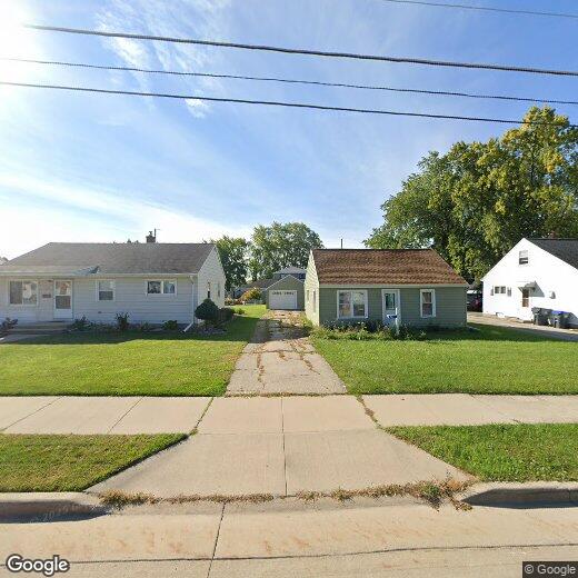 Primary Photo - 136 W Cecil St