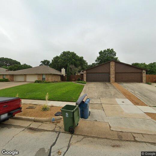 Foto principal - 4221 Spring Meadow Ln